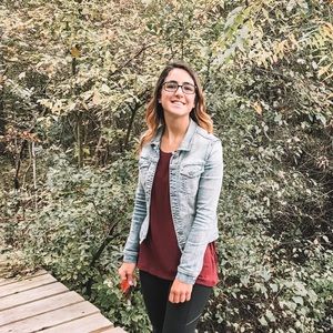 Meet your Posher, Alyssa